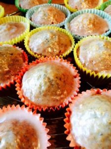 Zitronen-Earl Grey-Muffins, Mini Gugl oder Kuchen